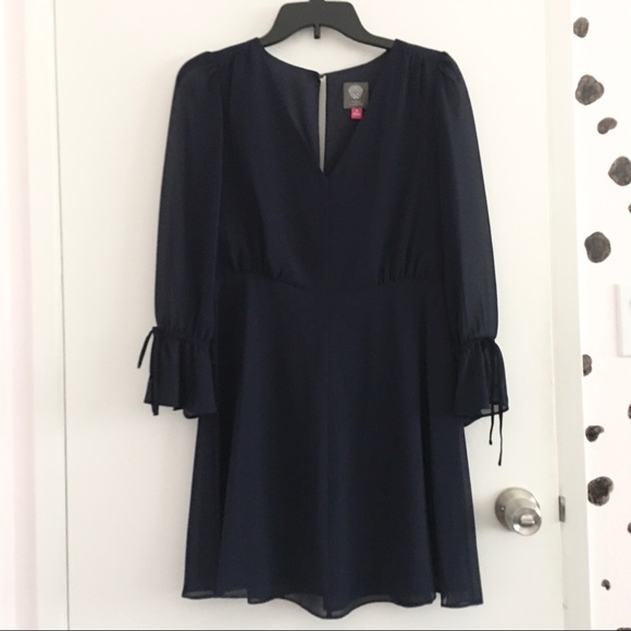 VINCE CAMUTO DRESS - Picture 2 of 4